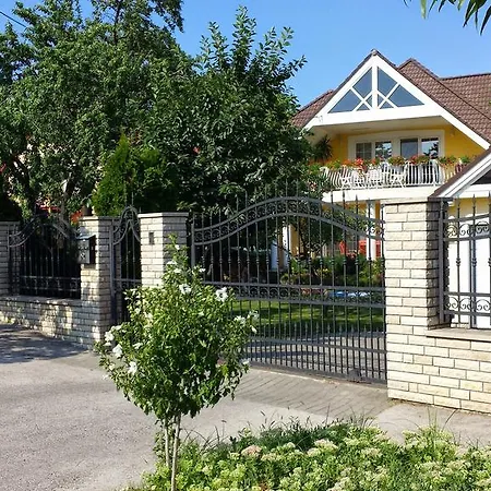 Tuenderlak Vendeghaz Διαμέρισμα