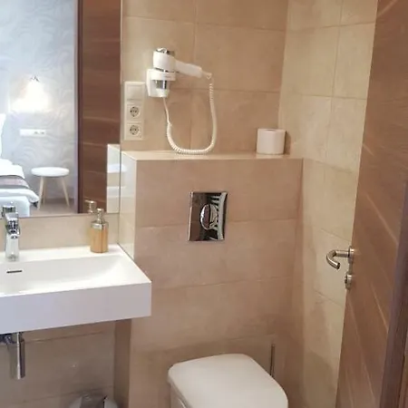Apartment Tuenderlak Vendeghaz *