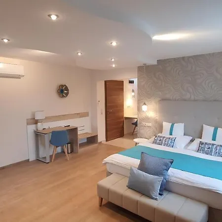 Tuenderlak Vendeghaz Apartment