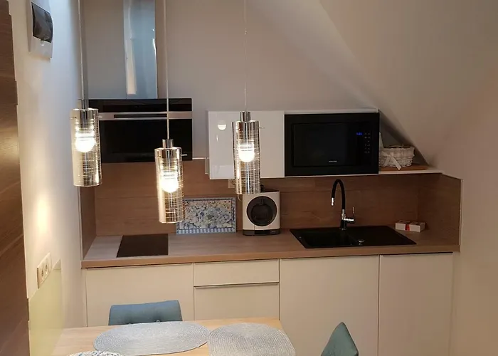 Apartament Tuenderlak Vendeghaz *